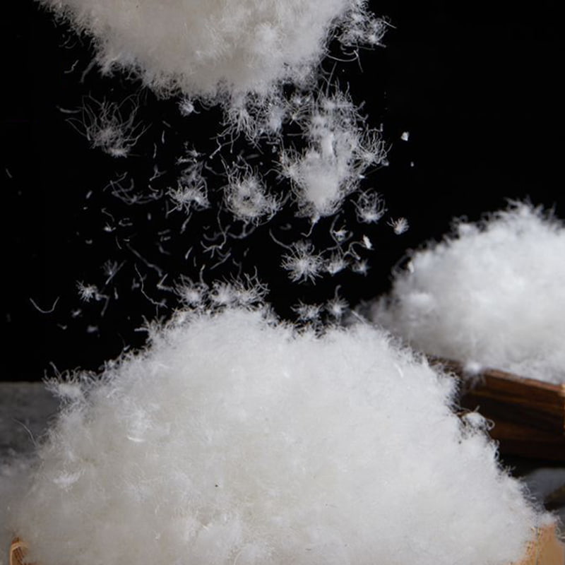 50% bílé husí peří 50% bílé husí peří