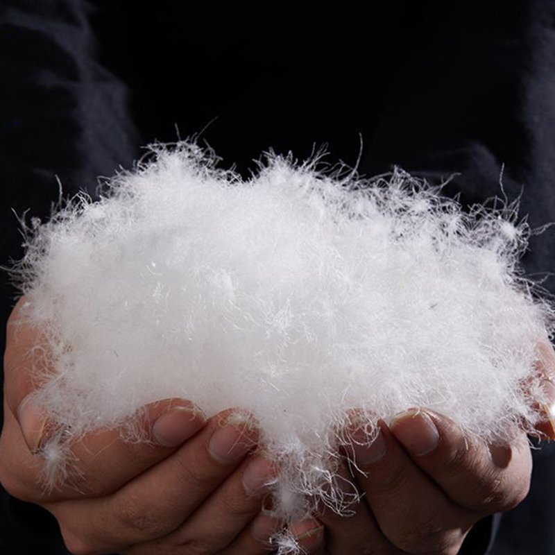 90% bílé husí peří