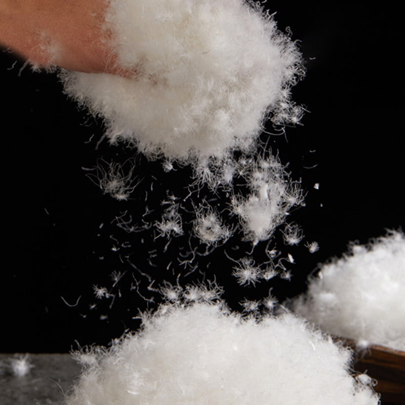 50% bílé husí peří 50% bílé husí peří